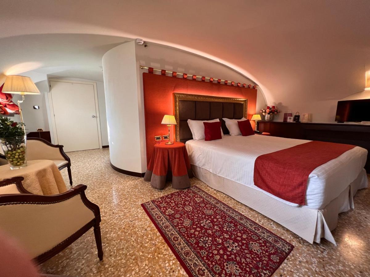 Ruzzini Palace Venezia